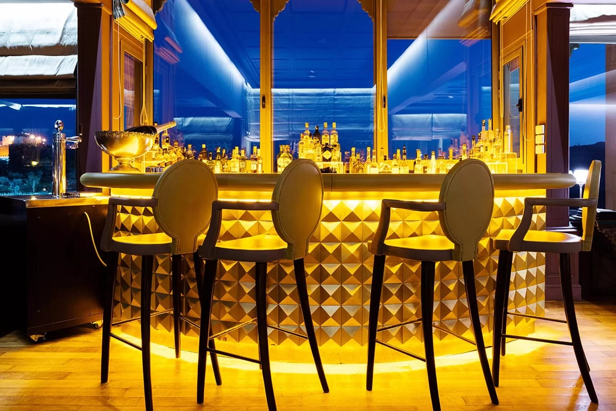Elegant Lounge
